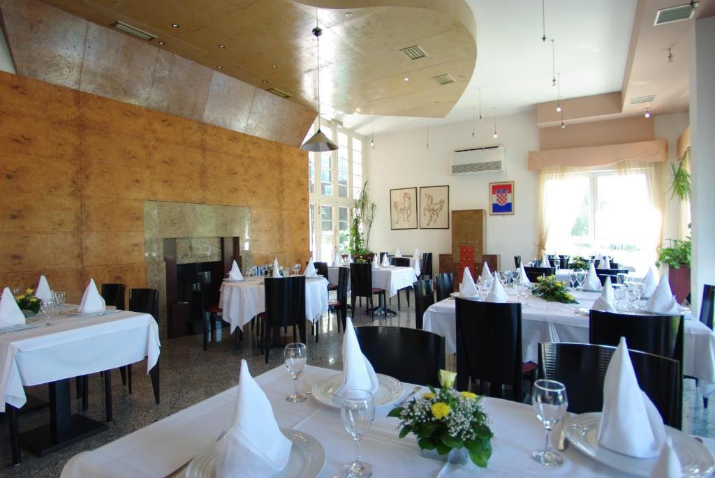 Hotel Sv. Mihovil Trilj Habitación foto